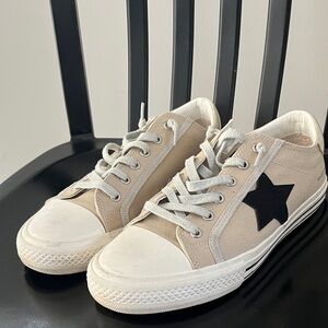 Vintage Havana Beige Canvas Sneakers with Black Star Sz 9 worn once